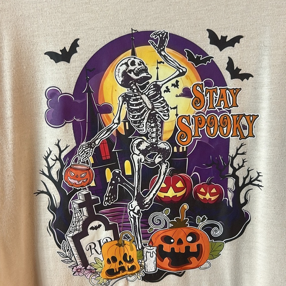 Women’s Large Stay Spooky Halloween Shirt